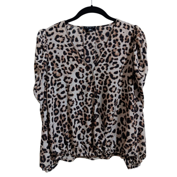 1. STATE RAWR!! Leopard Print Slight Puffy Sleave Soft V- Neck Blouse - Picture 2 of 7